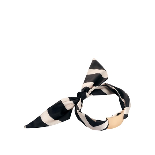 Шарф-браслет 2-в-1 Современно и эффектно! Оригинальное украшение в виде полосатого шарфа с выгнутой гладкой пряжкой из блестящего металла. Можно носить разными способами: как шейный платок, браслет или ожерелье-чокер.